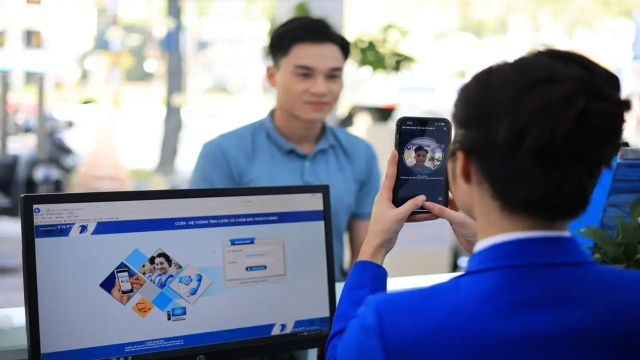 إعادة التحقق من وجهك واجبة عند نقل بطاقة SIM لهاتف جديد